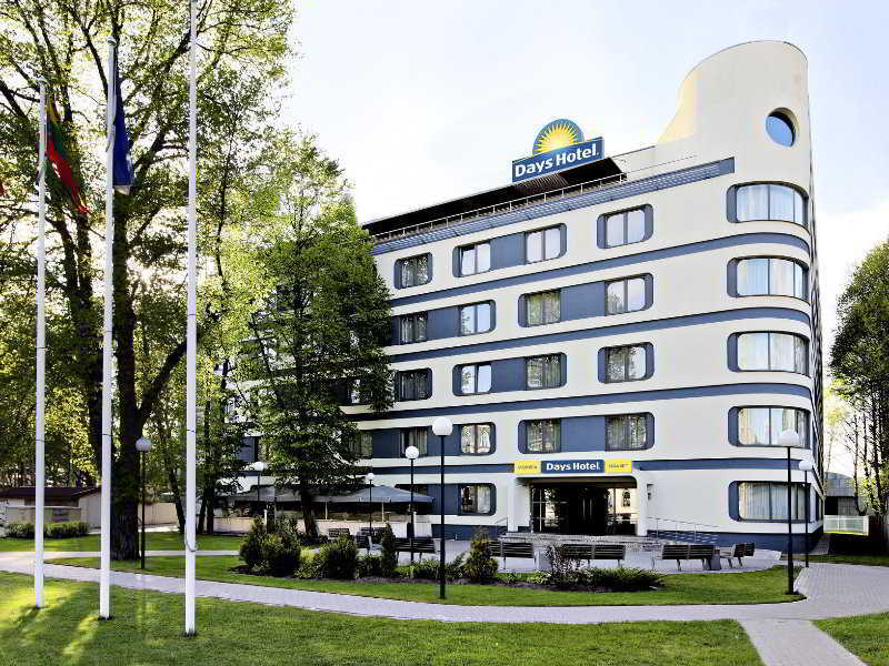 Khách sạn Rija Vef With Free Parking Riga