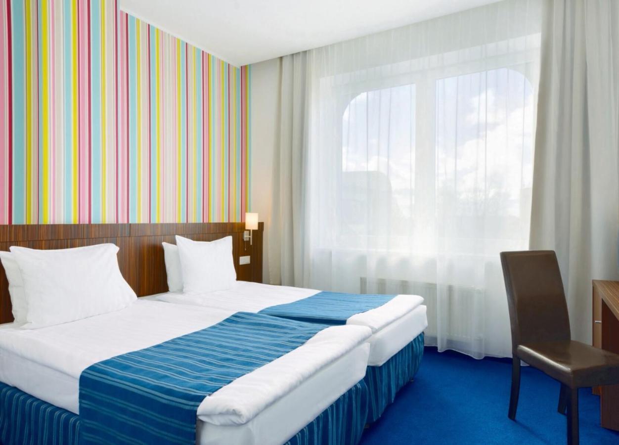 Khách sạn Rija Vef With Free Parking 3*